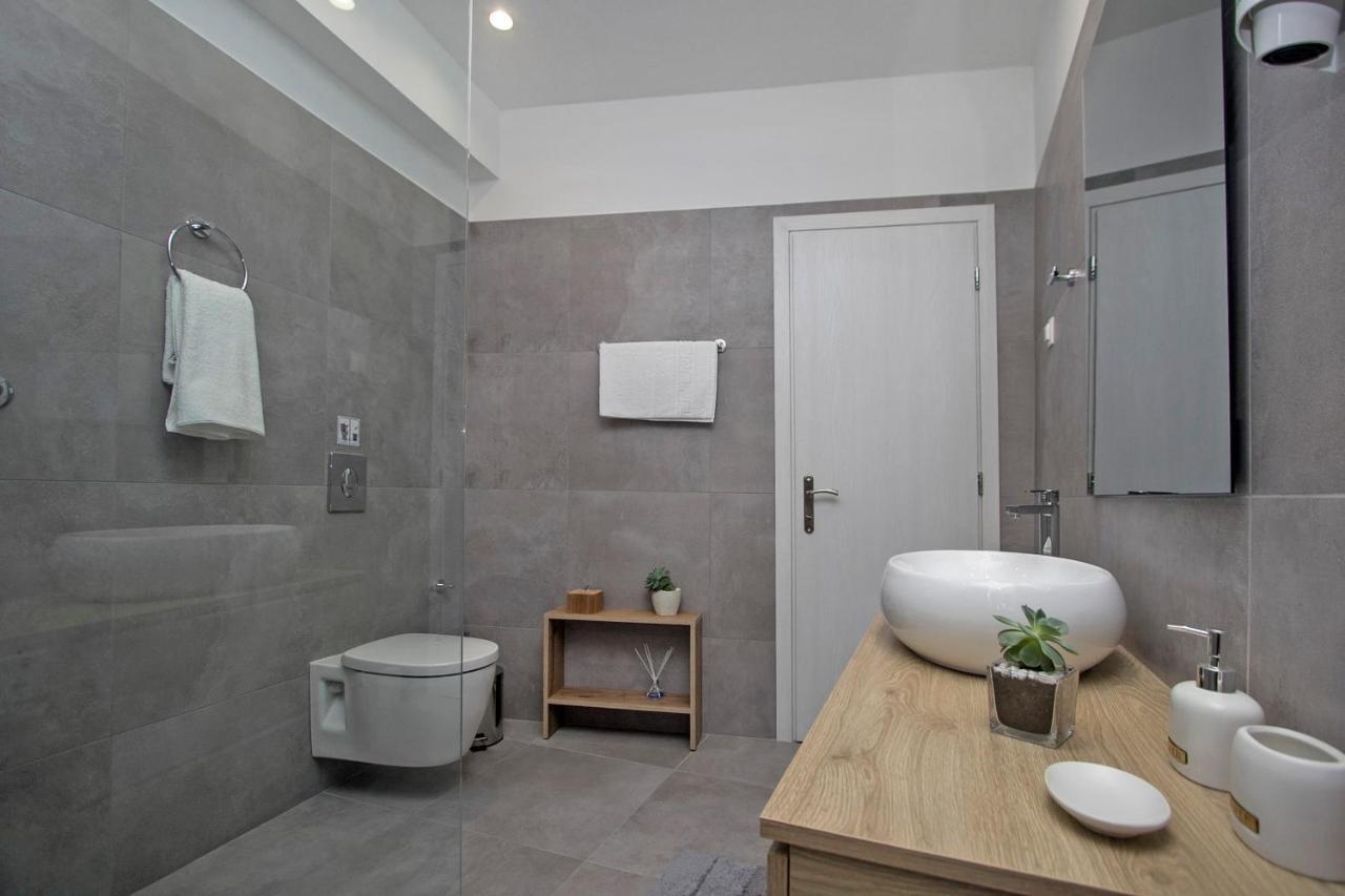 Vidos Seaview Suite Corfu  Eksteriør billede